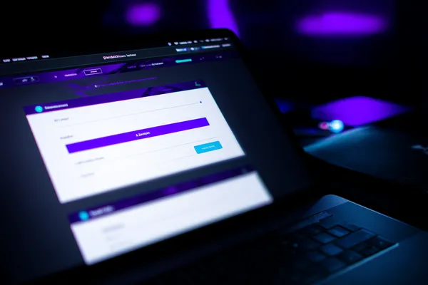 A confident dealer surrounded by casino chips inviting players to access their STARMAX88 account, reflecting quick and easy login options.